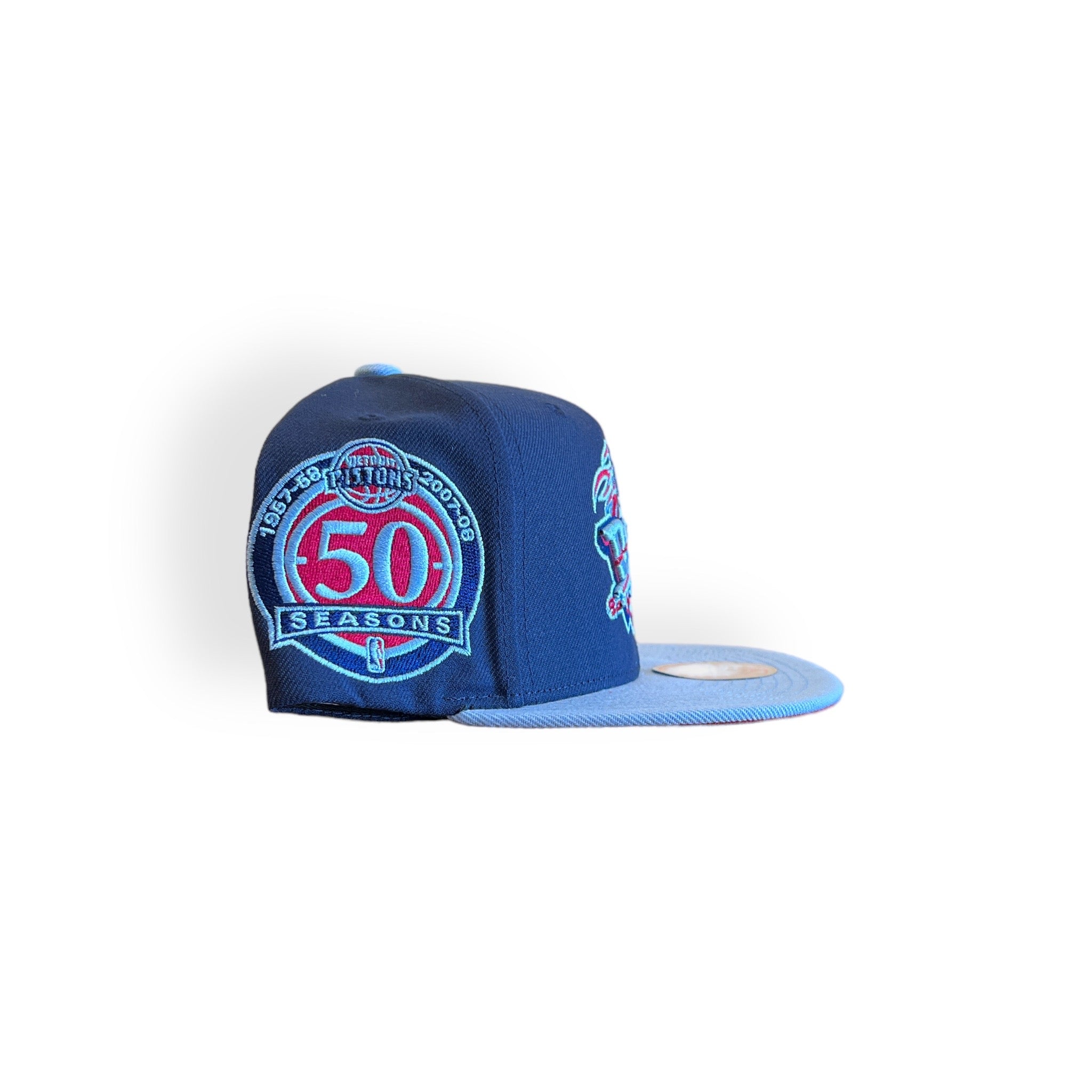 NBA Skyberry Snapback - Pistons - Mitchell & Ness