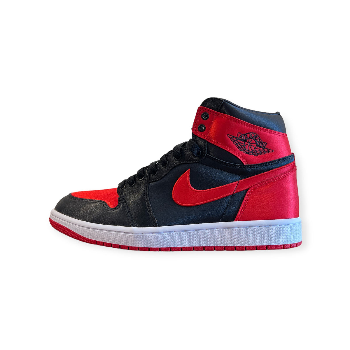 WMNS Jordan 1 High Retro 'Satin Bred' | Elite Laced