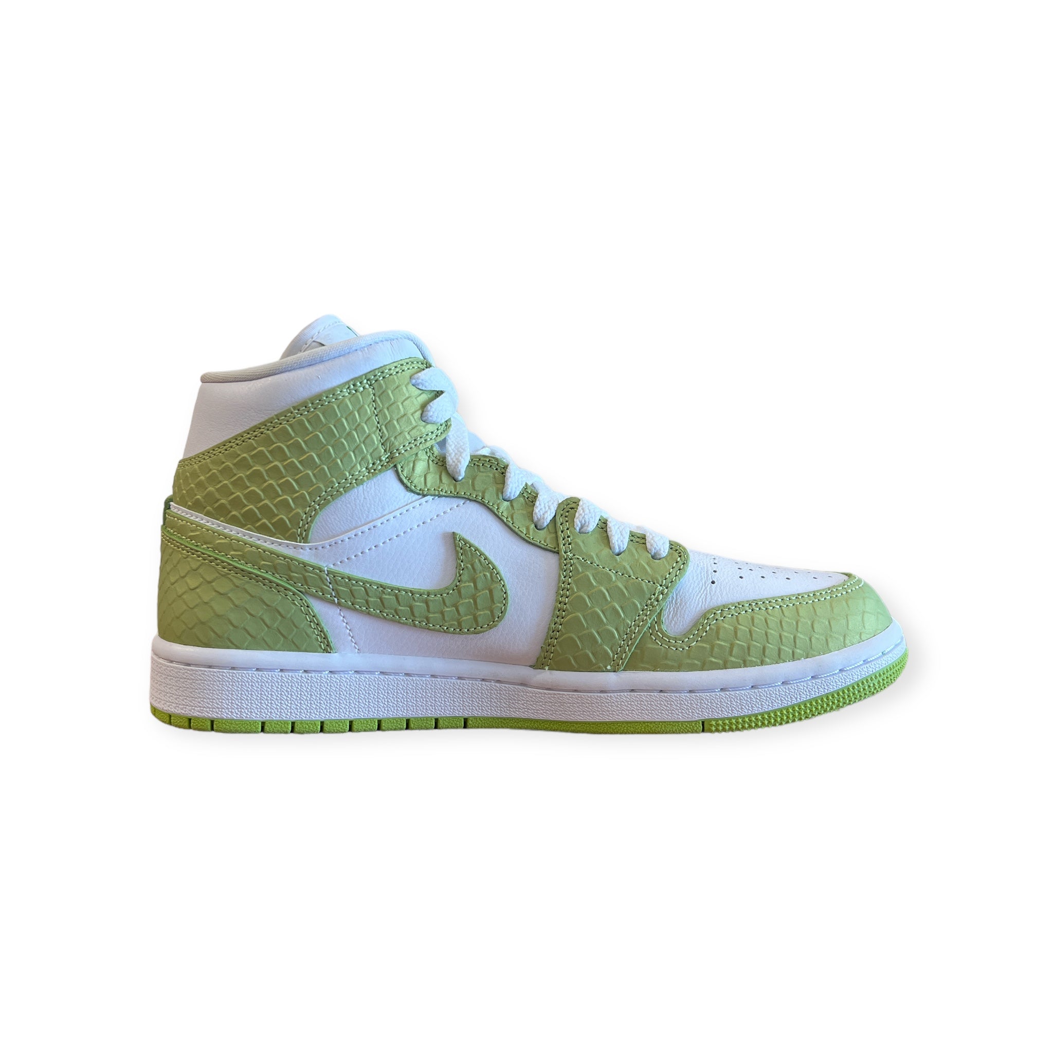 WMNS Jordan 1 Mid SE 'Green Python' | Elite Laced
