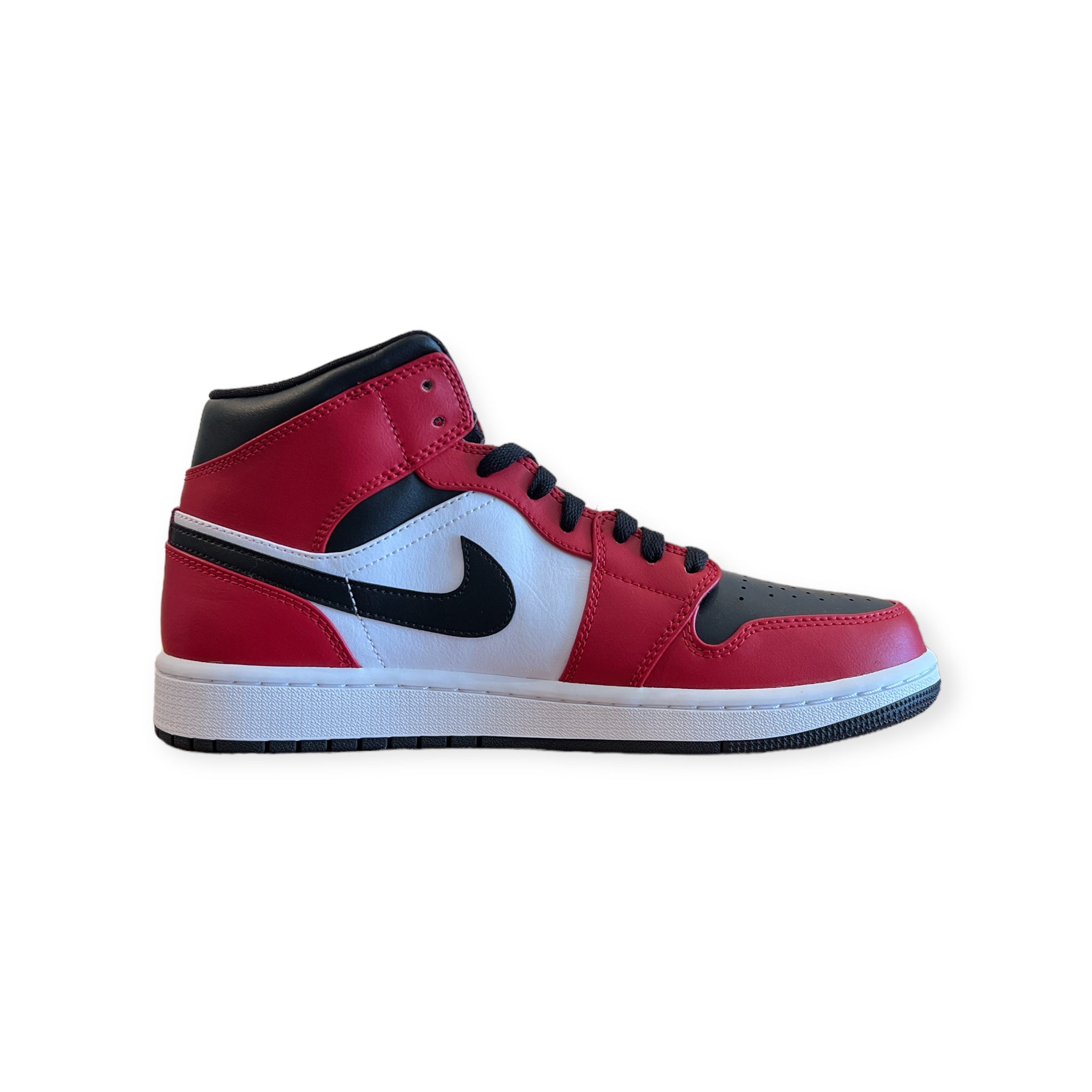 Jordan 1 Mid 'Chicago Black Toe' | Elite Laced